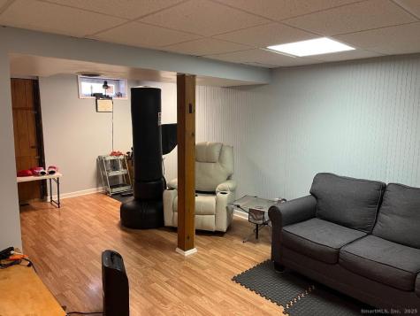 6 Rondy Lane East Hartford CT 06108