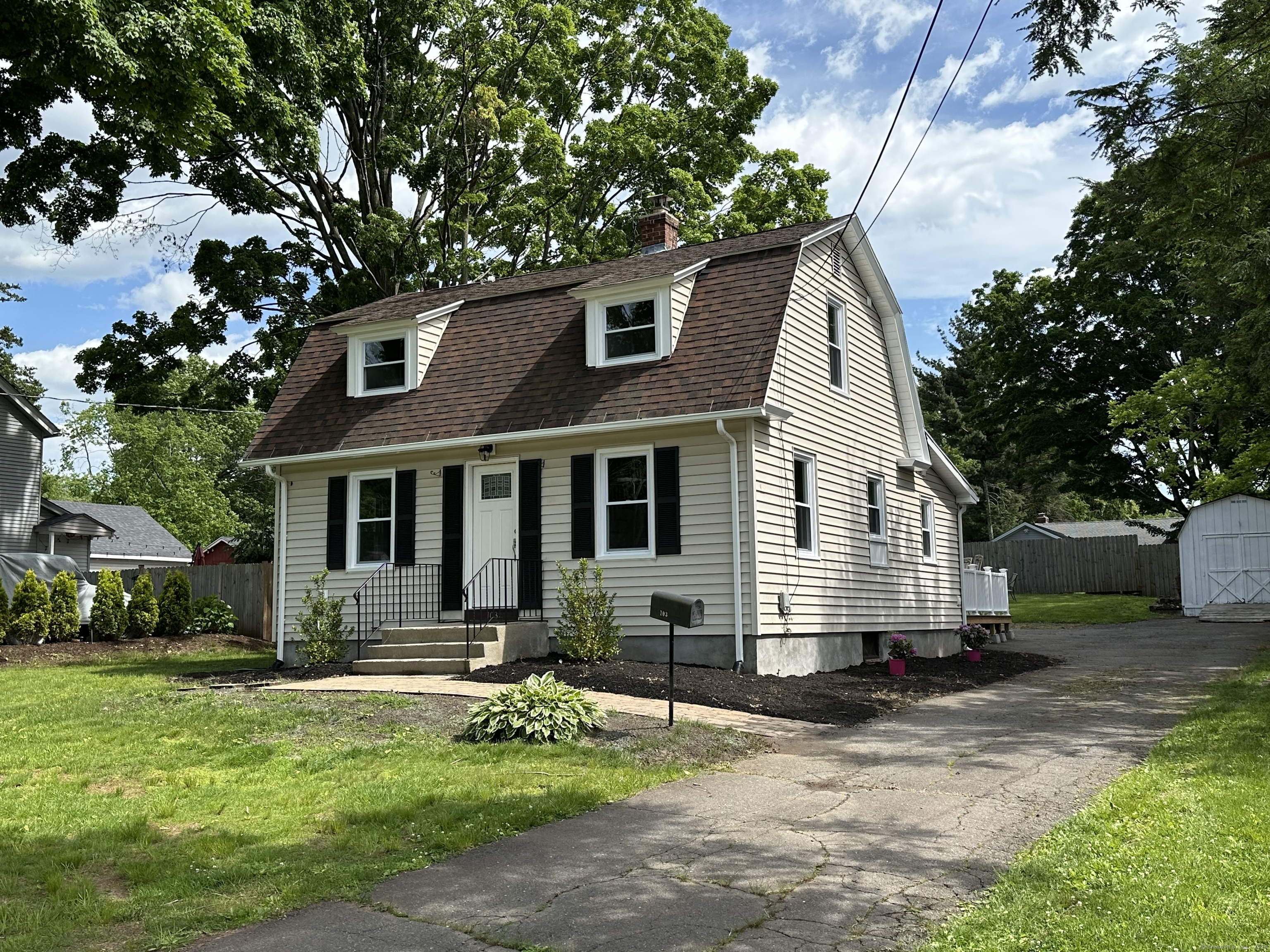 103 East Robbins Avenue Newington CT 06111