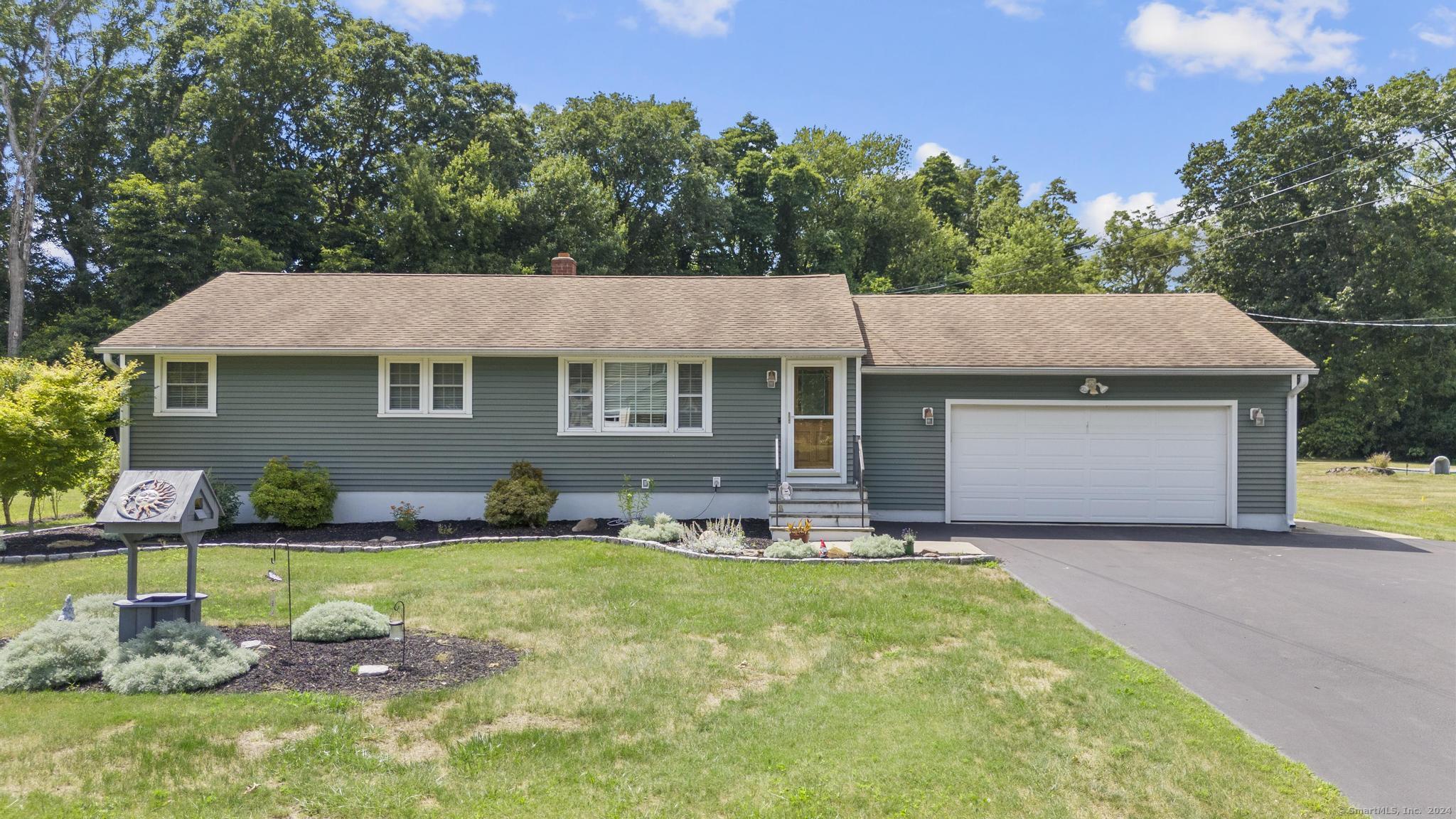 40 Country Way North Haven CT 06473