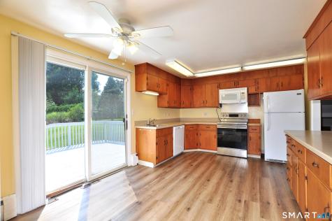 5 Garrison Terrace Bloomfield CT 06002