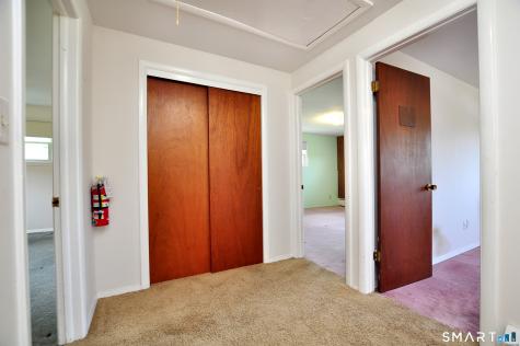 5 Garrison Terrace Bloomfield CT 06002