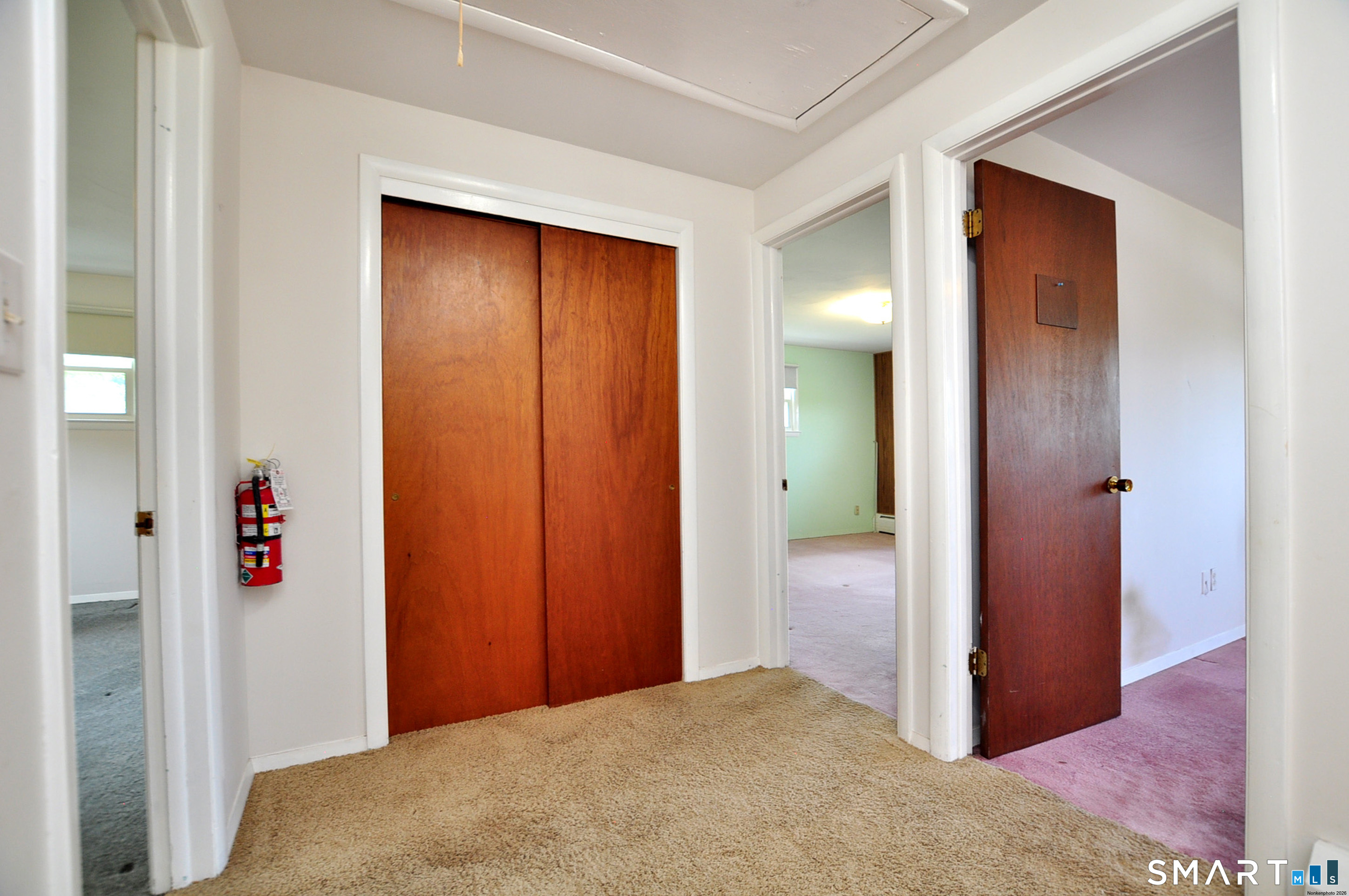 5 Garrison Terrace Bloomfield CT 06002