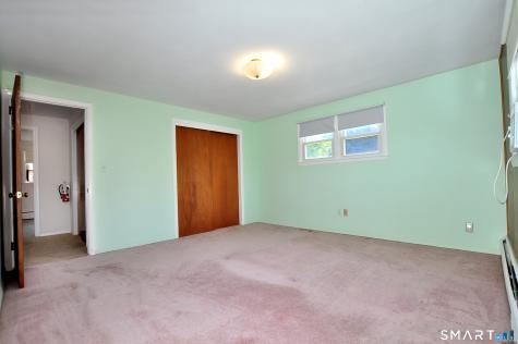 5 Garrison Terrace Bloomfield CT 06002