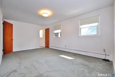 5 Garrison Terrace Bloomfield CT 06002
