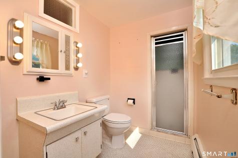 5 Garrison Terrace Bloomfield CT 06002