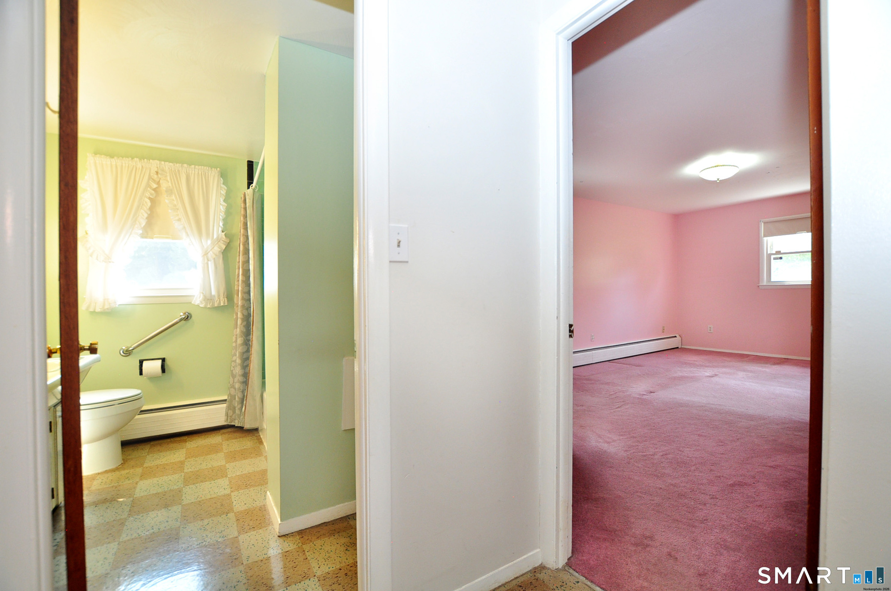5 Garrison Terrace Bloomfield CT 06002