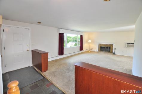 5 Garrison Terrace Bloomfield CT 06002