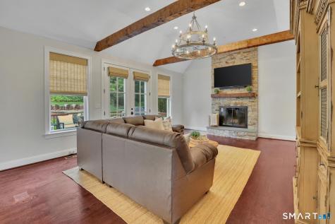 1 Ridgebury Road Simsbury CT 06001