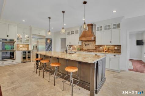 1 Ridgebury Road Simsbury CT 06001