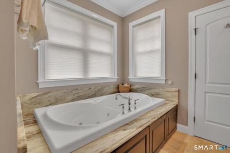 1 Ridgebury Road Simsbury CT 06001