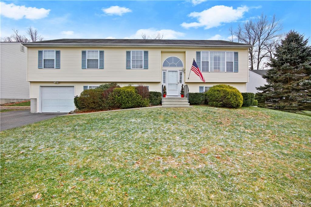 3 Oaktree Court Bethel CT 06801