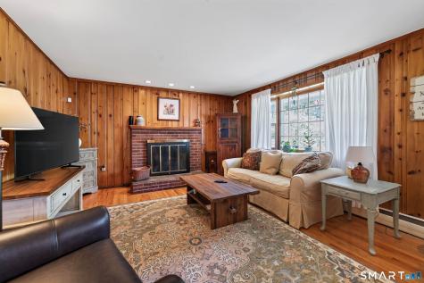215 West Pond Rd Extension North Branford CT 06471
