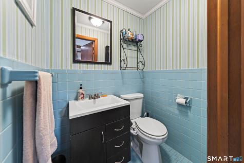 215 West Pond Rd Extension North Branford CT 06471