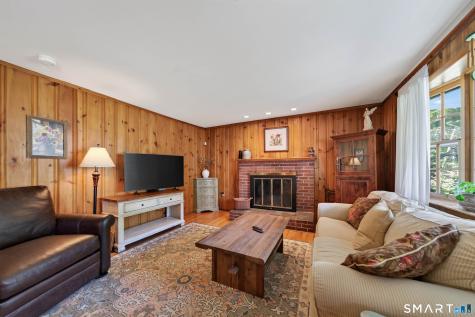 215 West Pond Rd Extension North Branford CT 06471