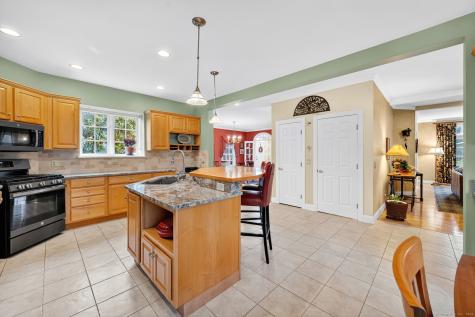 29 Fox Mead Suffield CT 06078