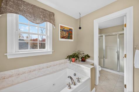 29 Fox Mead Suffield CT 06078