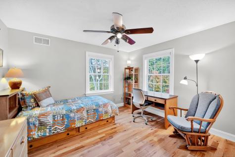 29 Fox Mead Suffield CT 06078