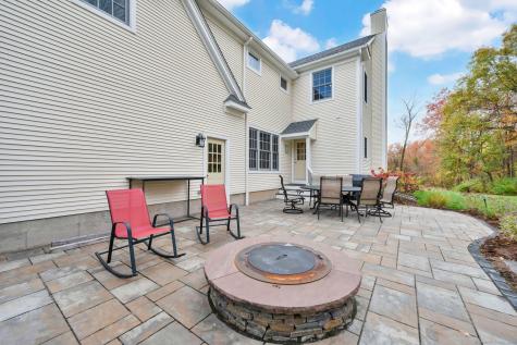 29 Fox Mead Suffield CT 06078