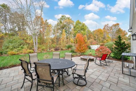 29 Fox Mead Suffield CT 06078