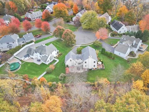 29 Fox Mead Suffield CT 06078