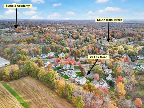 29 Fox Mead Suffield CT 06078