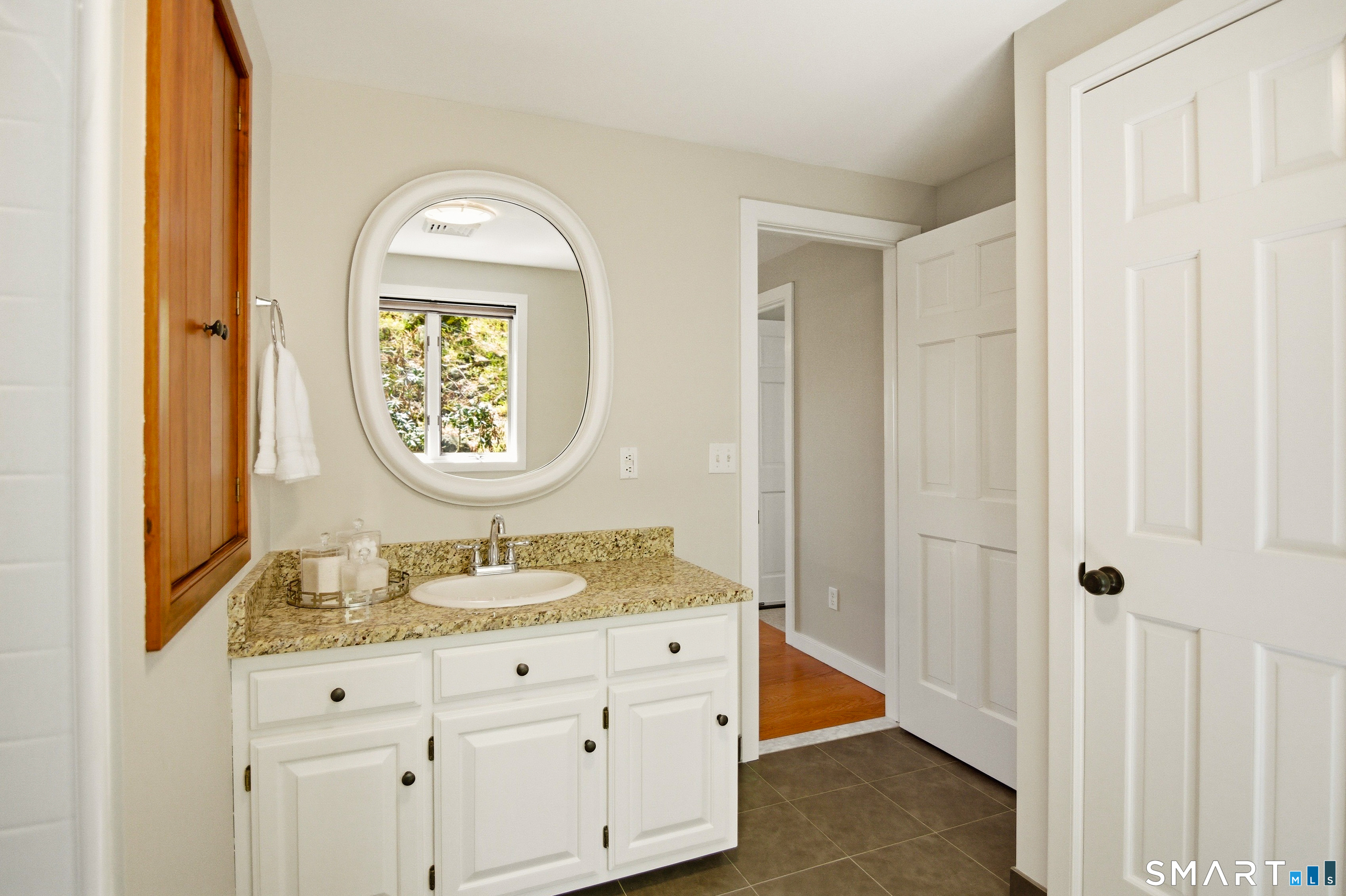 28 Garnet Road Roxbury CT 06783