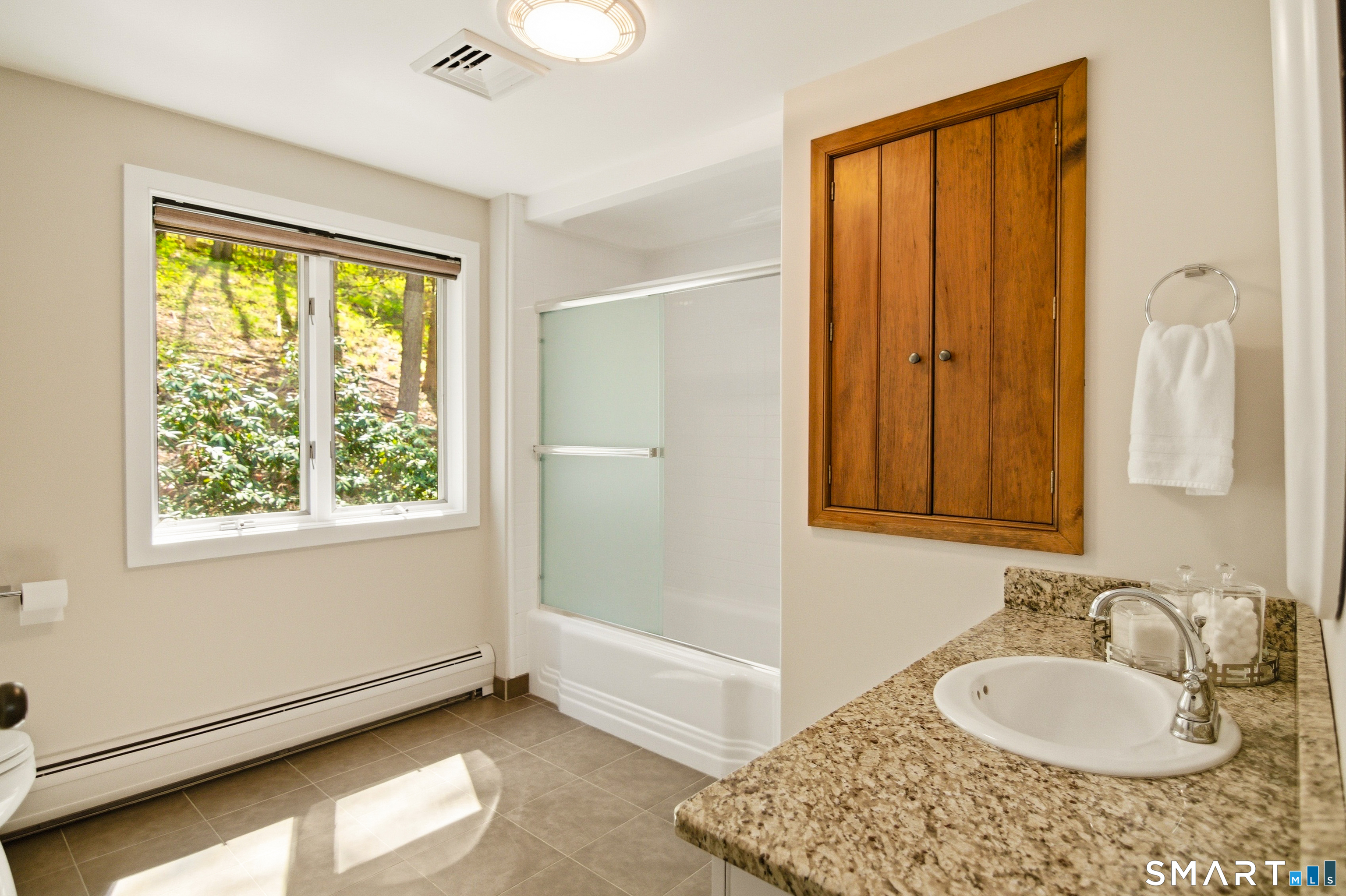 28 Garnet Road Roxbury CT 06783