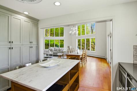 28 Garnet Road Roxbury CT 06783