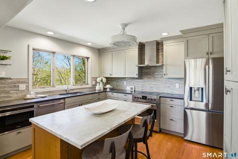 28 Garnet Road Roxbury CT 06783