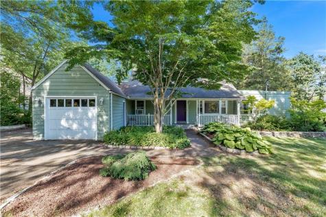 209 Vineyard Road Hamden CT 06517