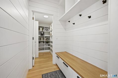 9 White Barns Lane Norwalk CT 06851
