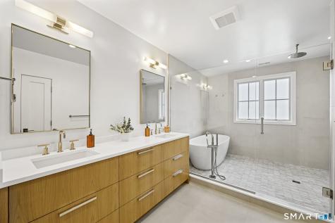 9 White Barns Lane Norwalk CT 06851