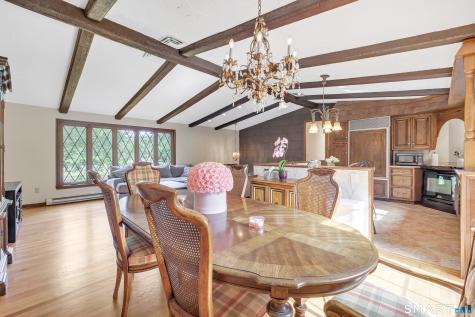23 Leighton Court North Haven CT 06473