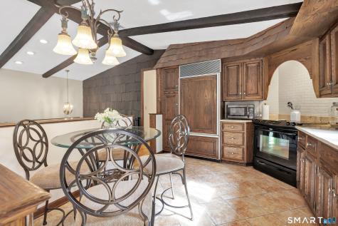 23 Leighton Court North Haven CT 06473