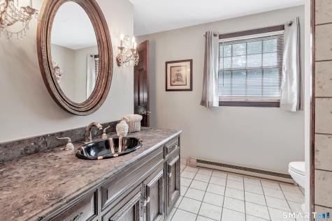 23 Leighton Court North Haven CT 06473