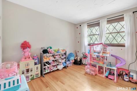 23 Leighton Court North Haven CT 06473