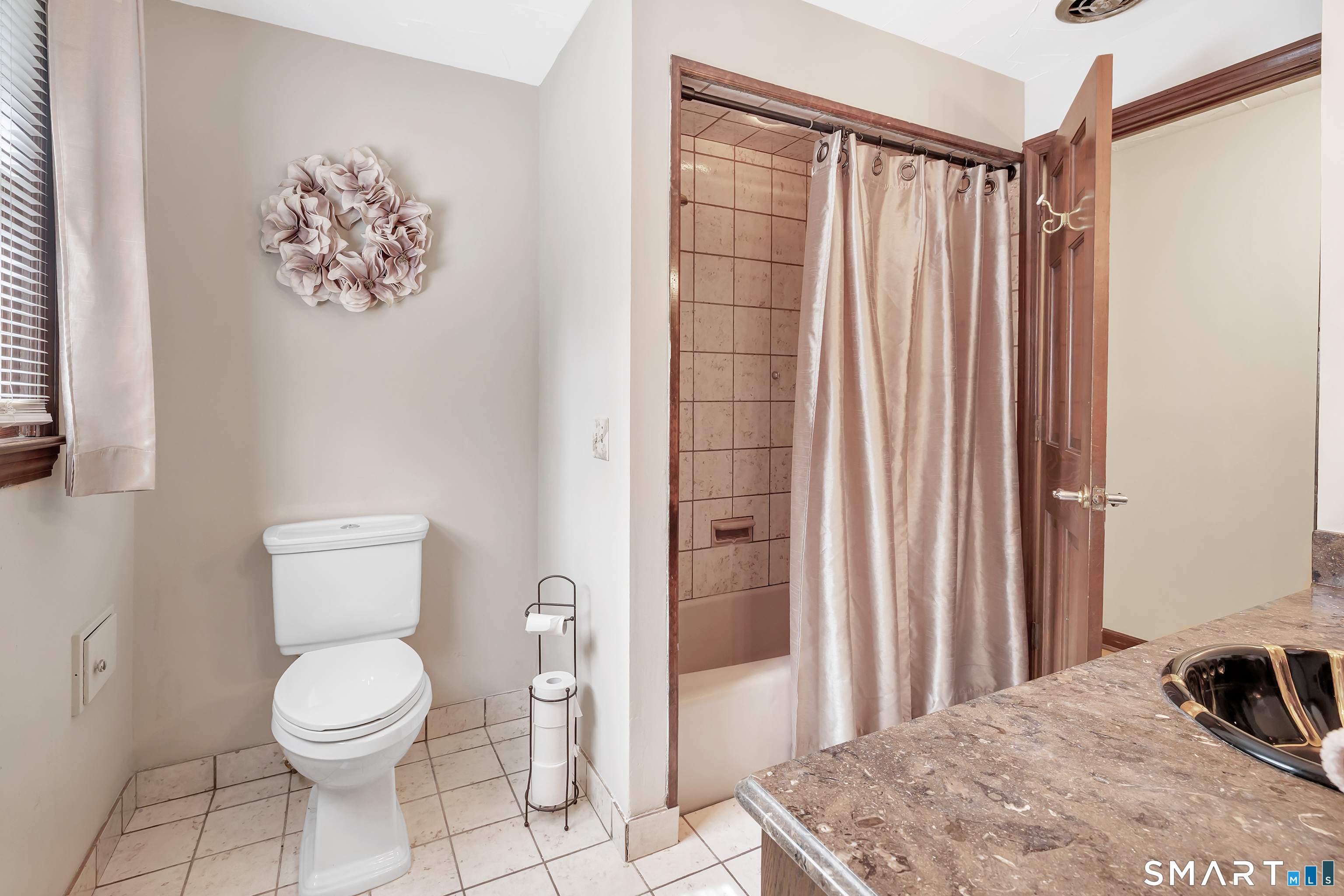 23 Leighton Court North Haven CT 06473