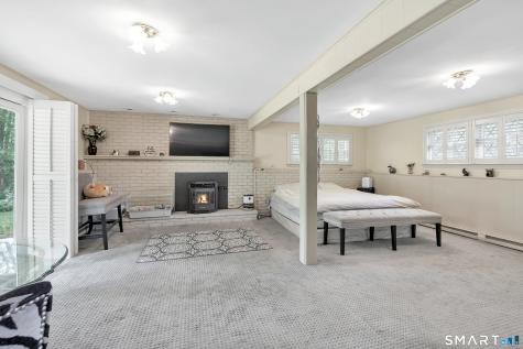 23 Leighton Court North Haven CT 06473