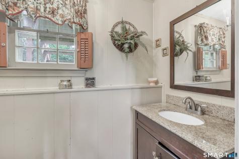 23 Leighton Court North Haven CT 06473