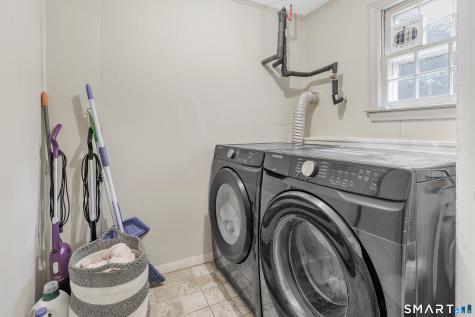 23 Leighton Court North Haven CT 06473