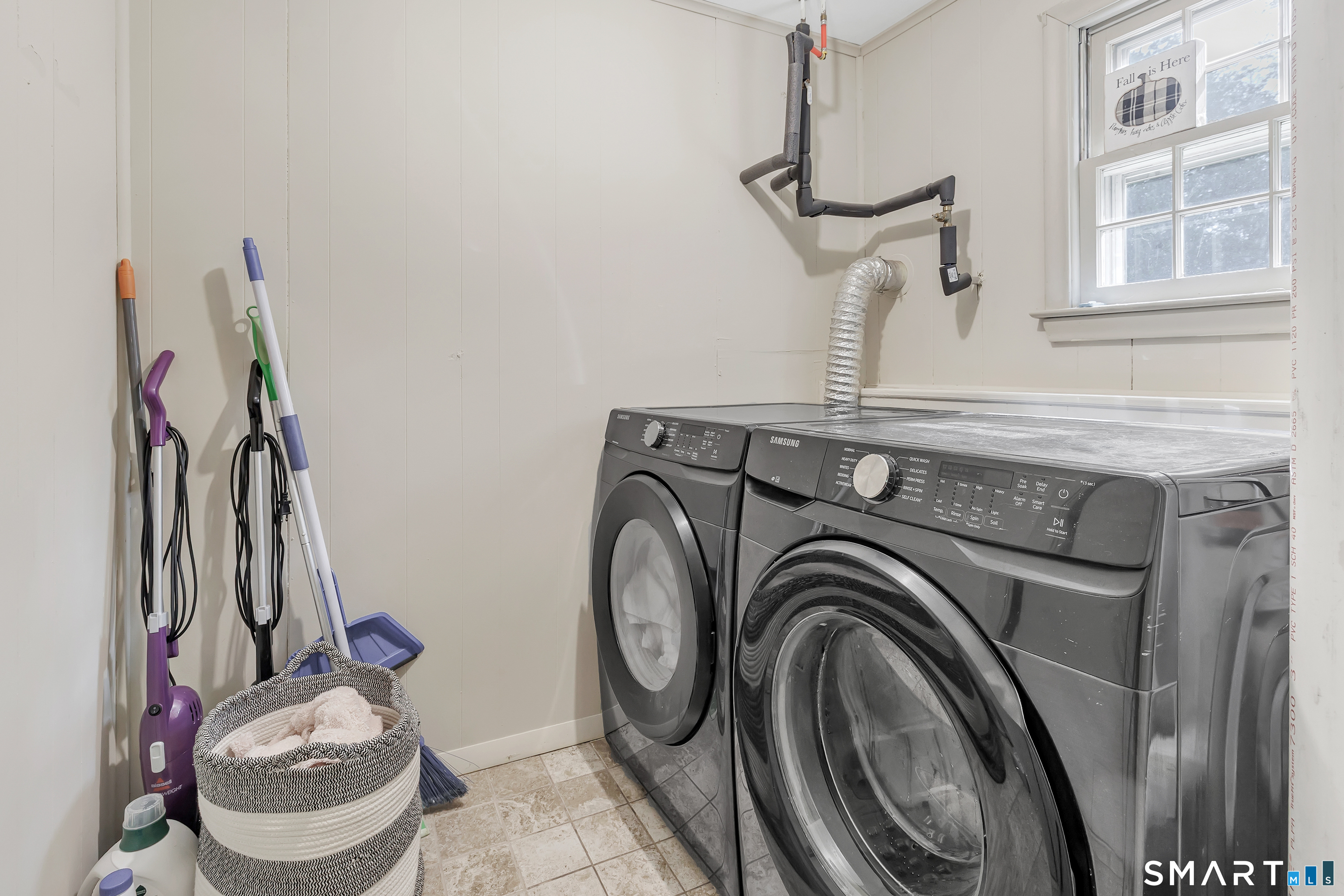 23 Leighton Court North Haven CT 06473