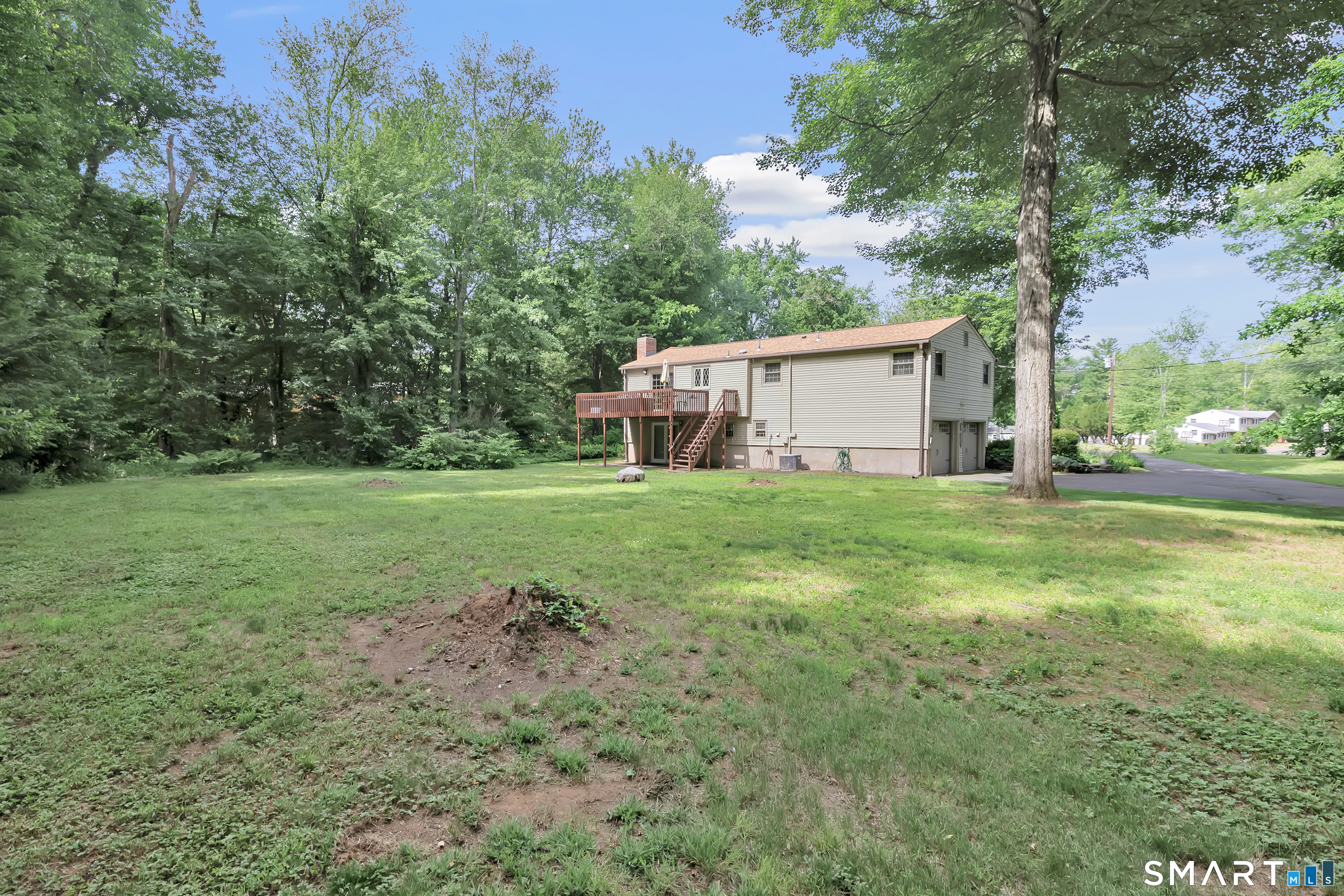 23 Leighton Court North Haven CT 06473