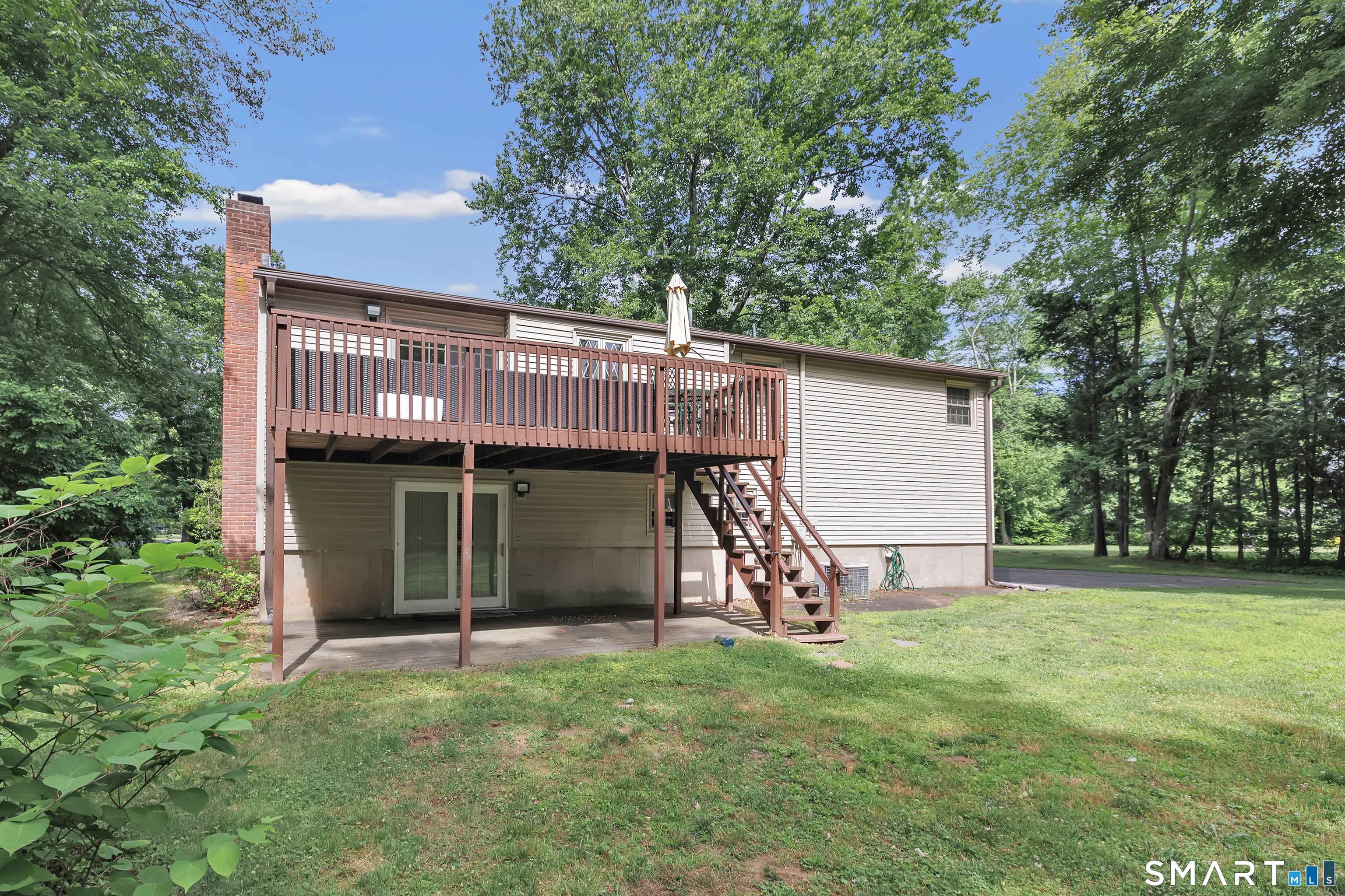 23 Leighton Court North Haven CT 06473