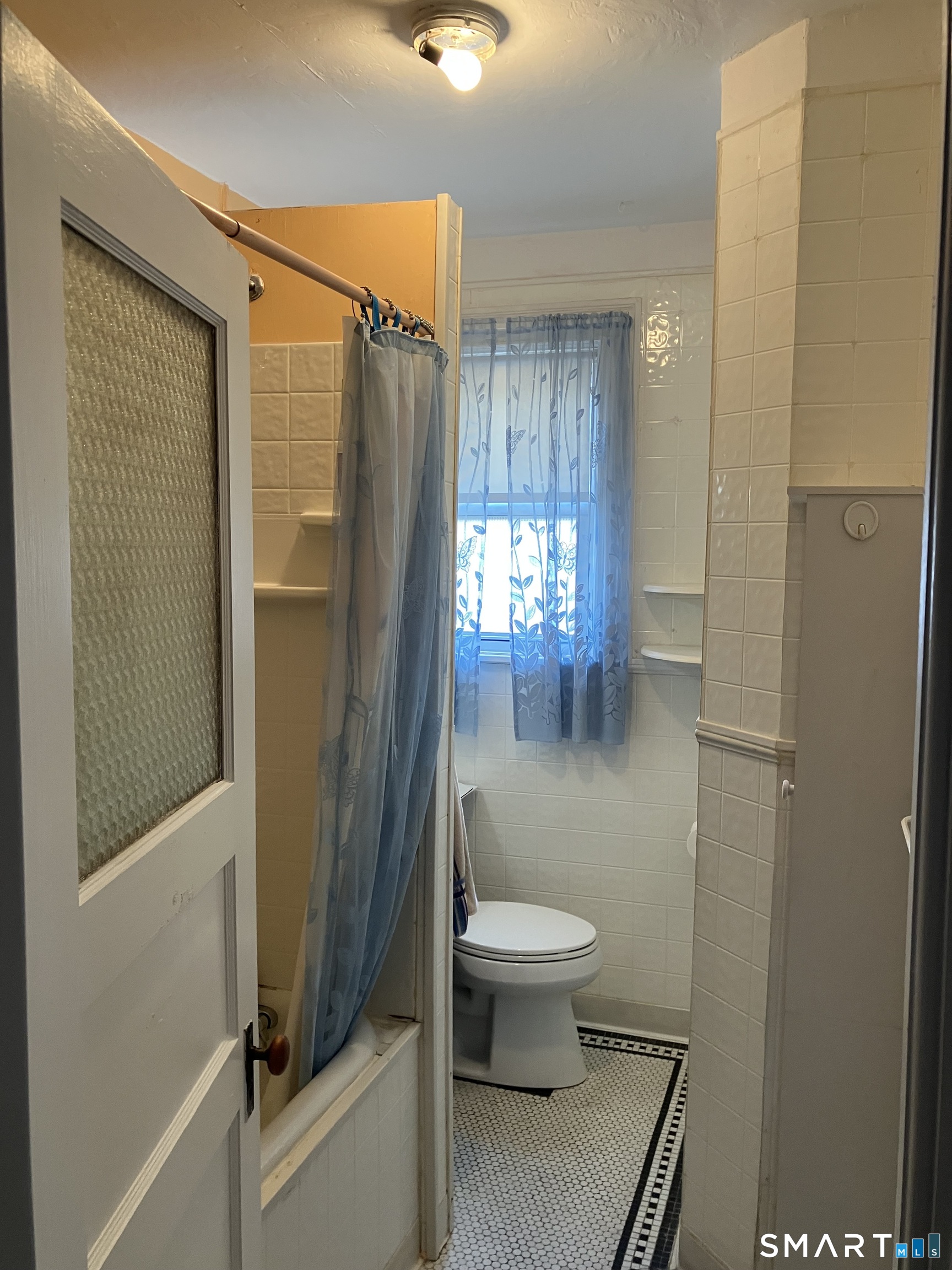 318 Willow Street Bridgeport CT 06610