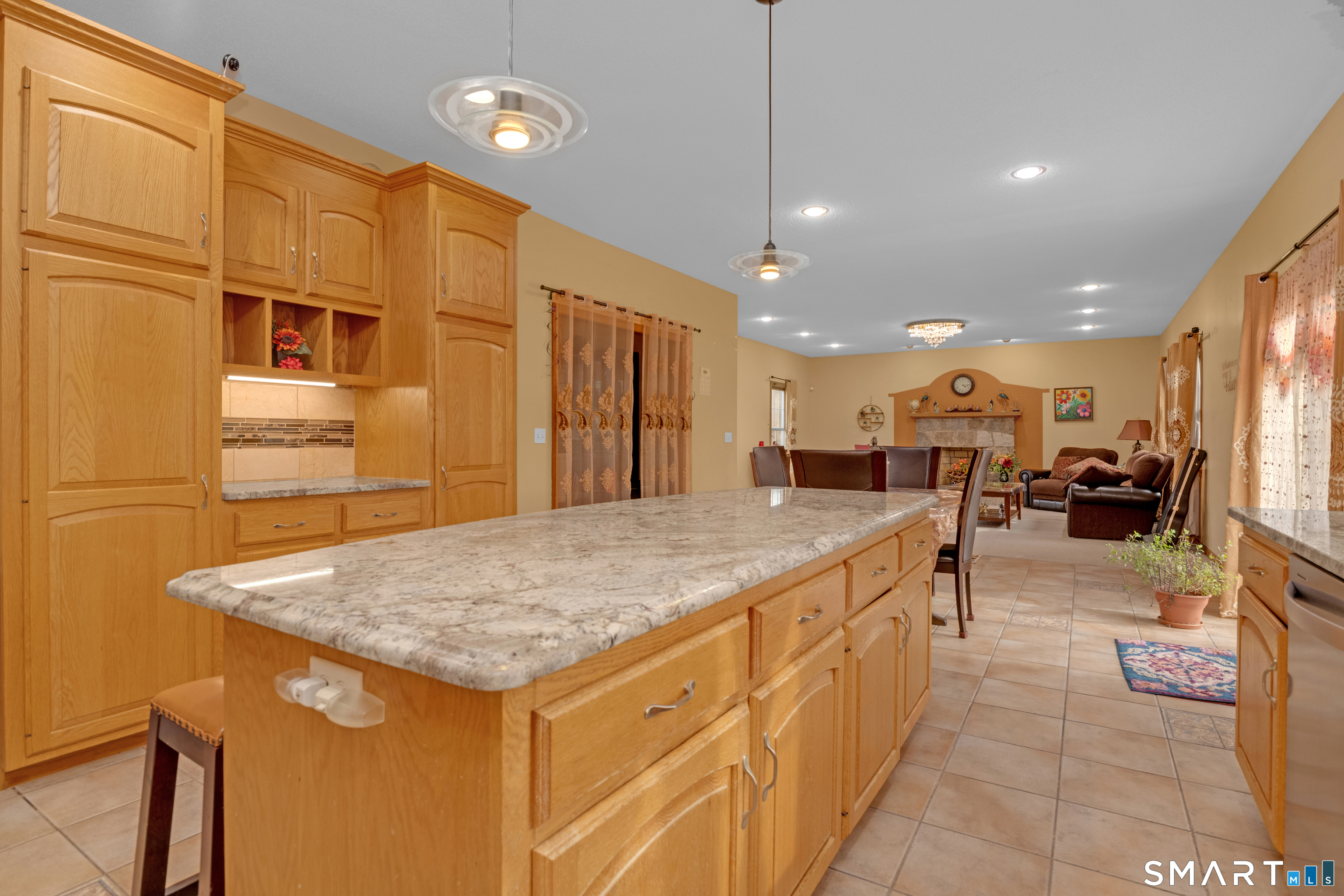 20 Elmore Way South Windsor CT 06074