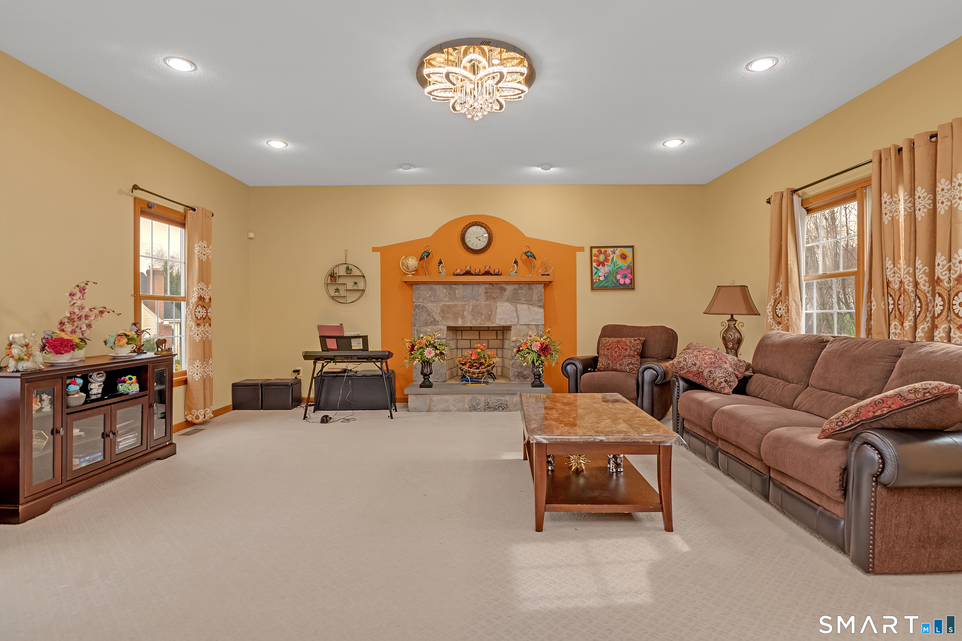 20 Elmore Way South Windsor CT 06074