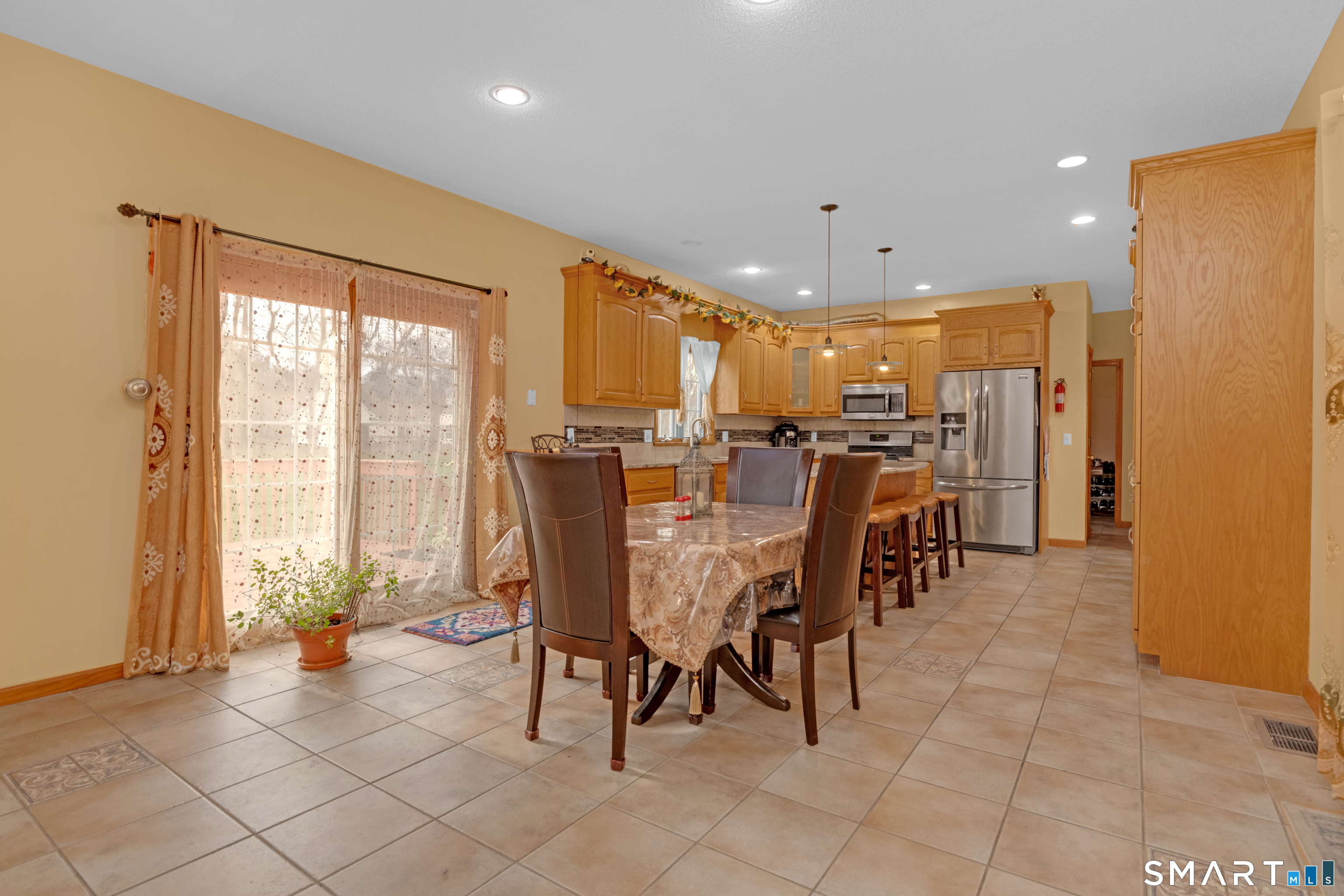 20 Elmore Way South Windsor CT 06074