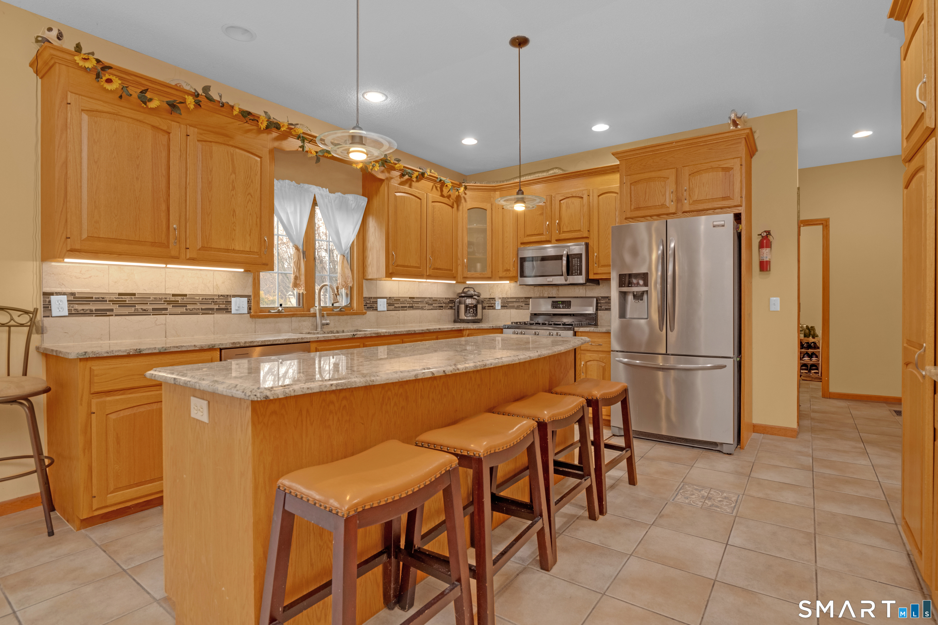 20 Elmore Way South Windsor CT 06074