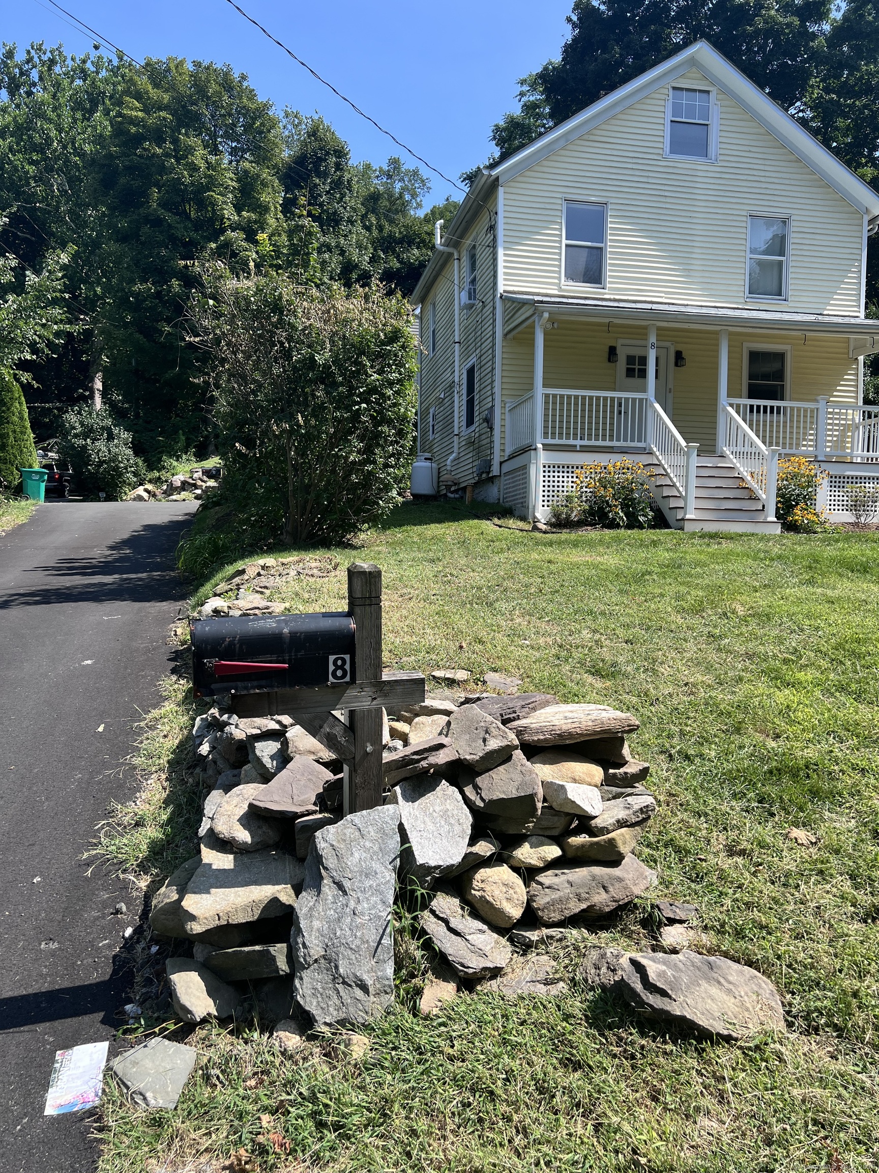 8 Violet Hill Lane New Milford CT 06776