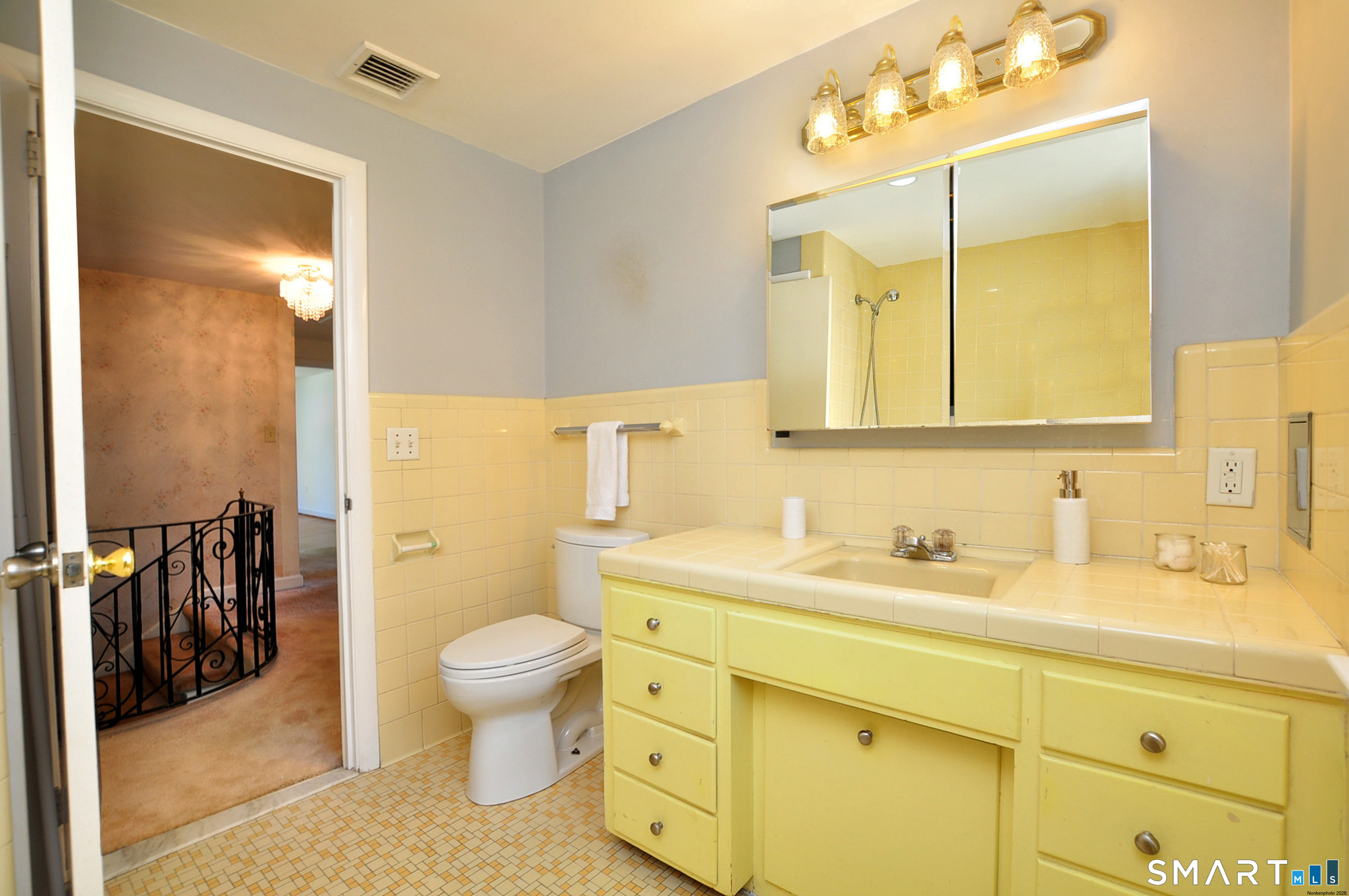 172 Hunter Drive West Hartford CT 06107